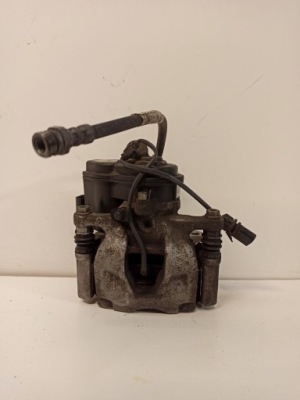 Audi a5 8w суппорт тормозной 8w0405bl фото №1