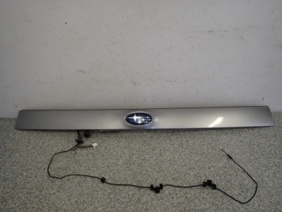 Subaru forester iii 2.0d 09- молдинг кришки задня камера ліхтарі фото №1