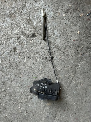 Bmw 3 e46 316i замок двері правий задня фото №1