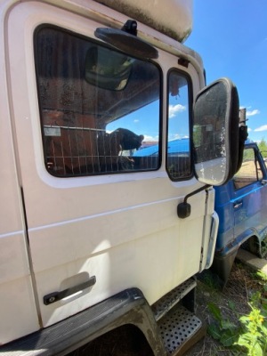 Праве двері man 14.272 комплект вживаний фото №1