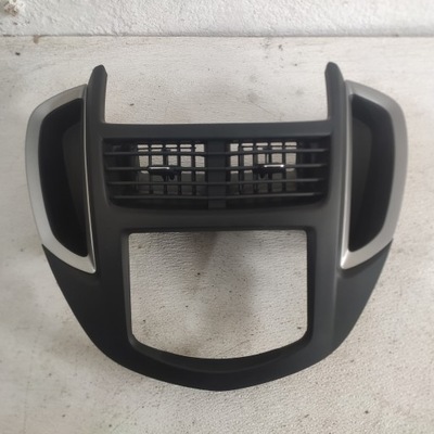 Chevrolet trax 2013 рамка панель радио решётки обдув фото №1