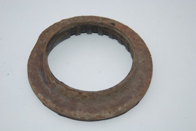 Подушка піддон пружини задня гумовий елемент fiat 126p kpl polonez перед 125p 299 фото №1