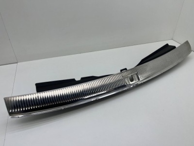 Audi q7 4l захист поріг багажника 4l0864483 фото №1