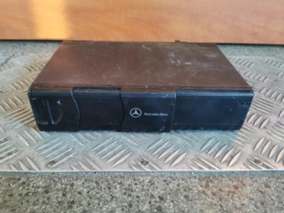 Mercedes w203 чейнджер cd a2038209189 фото №1