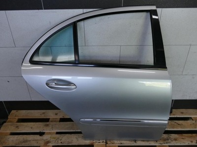 MERCEDES E W211 RESTYLING BERLINA DE PUERTA DERECHA PARTE TRASERA DERECHA PARTE TRASERA C775  