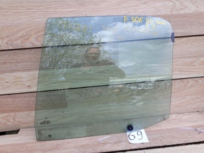 Стекло боковая дверь левый задняя peugeot 306 5d kombi фото №1