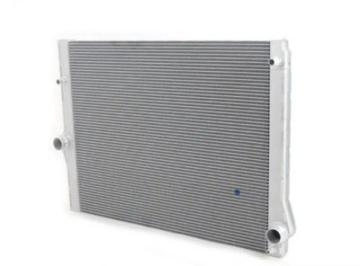 Bmw 7 f01, f02 cooling радиатор 7570094 17117570094 фото №1