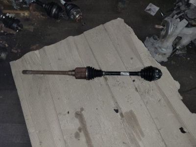 Привідний вал права x3 f25 x4 f25 8675014 фото №1