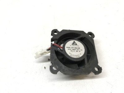 Mercedes b w247 вентилятор лампи перед 211.824-00 фото №1