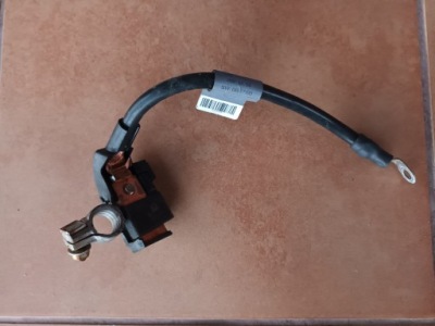 Клемма минус mercedes w204 a2045420818 фото №1