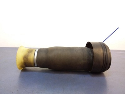 Bmw x5m f85 подушка підвіска задня фото №1