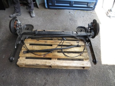 Oś задня підвіска renault trafic iii 3 2019 фото №1