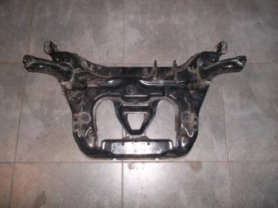 Mercedes glb 247 w247 балка pod двигун підрамник фото №1