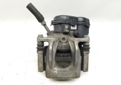 Суппорт скоба правый задняя - mercedes cla w117 gla x156 фото №1