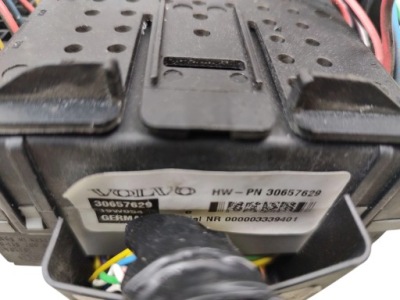 Модуль cem volvo s60 1 30657629 фото №1