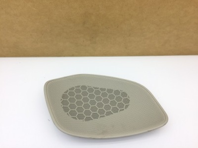 Volvo xc90 ii защита заглушка динамика правый задняя фото №1