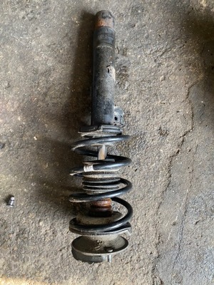 47 bmw x1 e84 амортизатор передній перед правий 6851338 фото №1