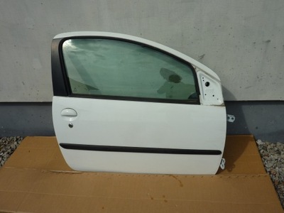 Дверь перед передние правое peugeot 107 3d. полный фото №1
