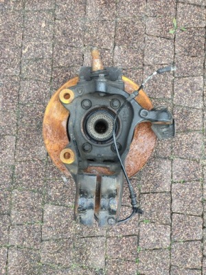 Поворотный кулак mercedes sprinter 910 левая привод перед фото №1