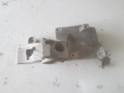 Skoda fabia 2 ii 1.9 tdi bsw кронштейн генератора фото №1