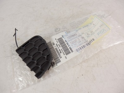 Заглушка бампера задняя jeep renegade 0735598843 оригинальный номер фото №1