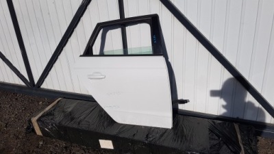 Audi a3 8v sportback двері праве задня задні ladne колір ls9r демонтаж фото №1