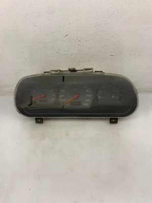 Счетчик приборная панель volvo v40 фото №1