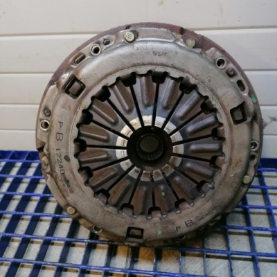 Toyota corolla verso 2.0 d4d сцепление полный pb12240 фото №1