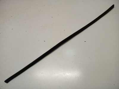 Прокладка дверь правый перед peugeot 2008 i фото №1