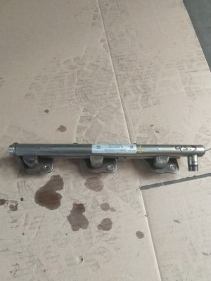 Молдинг упорскування mercedes 3.5 cgi a2760703295 фото №1