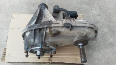 Редуктор коробки передач dodge durango 4.7 2004r фото №1