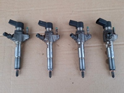 Инжектор 1.6 e-hdi citroen ds3 ds4 ds5 9802448680 фото №1