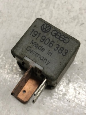 Реле vag 191906383 фото №1
