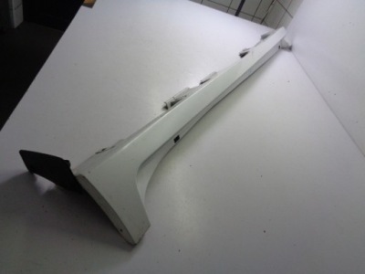 Молдинг поріг ліва lexus ct 2010- фото №1