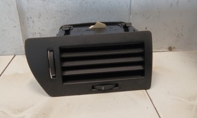 Решётка обдув левый перед 13228917 opel astra h универсал 1.9cdti 2007r o2 фото №1