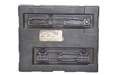 Audi модуль блок управления бортовой сетью 8k0907064p фото №1