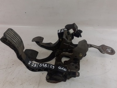 Педаль газа сцепления тормоза peugeot 307 фото №1