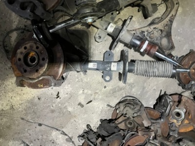 Поворотний кулак ліва mercedes sprinter 910 18-24 rok a9103208900 амортизатор фото №1