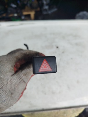 Вимикач світла аварійних audi a4 b6 8e0941509 фото №1