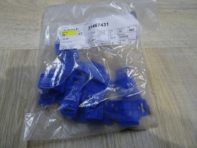 Кліпса оббивка двері volvo 9szt 31467431 фото №1