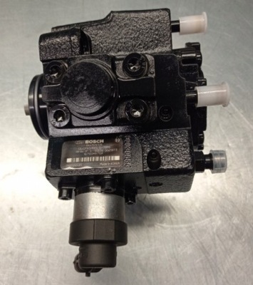 Насос 0445010418 nissan cabstar atleon3.0 фото №1