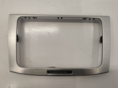 Vw passat b6 рамка радіо 3c0858069ag фото №1