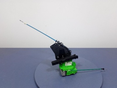 Alfa romeo giulietta замок двері задня лівий 5 pin 50509885 фото №1