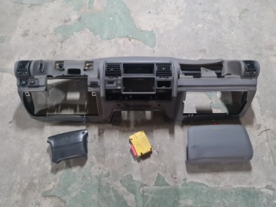 Панель приладів панель приладів приладова подушки безпеки датчик подушка безпеки land rover discovery фото №1