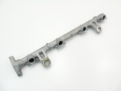 Молдинг впрыскная 1.3 vvti toyota yaris ractis 2sz фото №1