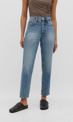 STRADIVARIUS NIEBIESKIE MOM JEANS (38)