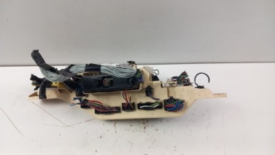 Toyota land cruiser j100 коробка предохранителей bsi фото №1