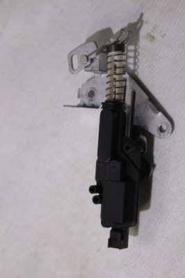 Привід замка кришки ford fiesta mk6 фото №1