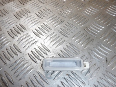 Audi q7 4m лампа освещение кабины 4m0947105 фото №1