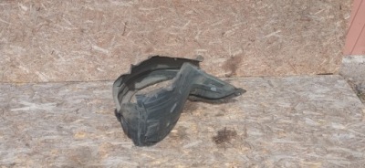 Підкрилок правий перед mazda 3 bl 2003 - 2007 bl4k/m фото №1